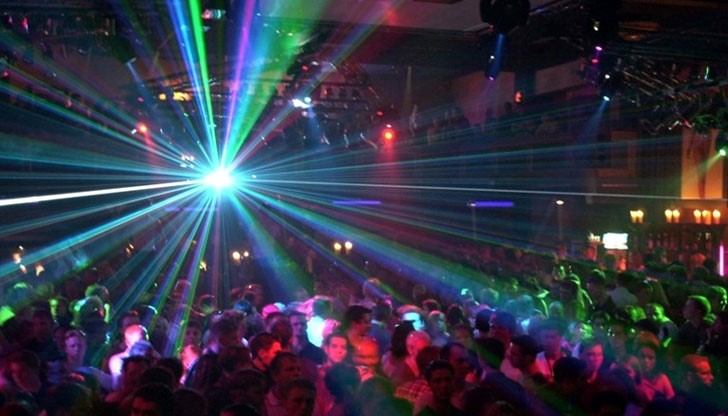 На 13.02.16 г. клиент на дискотека "Анаконда" в Плевен убива по непредпазливост бивш еротичен танцьор На 13.02.16 г. клиент на дискотека "Анаконда" в Плевен убива по непредпазливост бивш еротичен танцьор