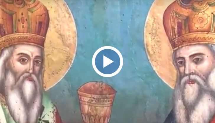 Иконата е изключително рядка, тъй като на нея са изобразени братята Кирил и Методий като архиепископи