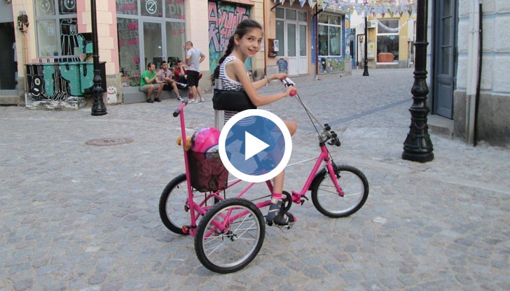 Анонимният благодетел е платил на фирмата-производител за ново колело на момичето с детска церебрална парализа
