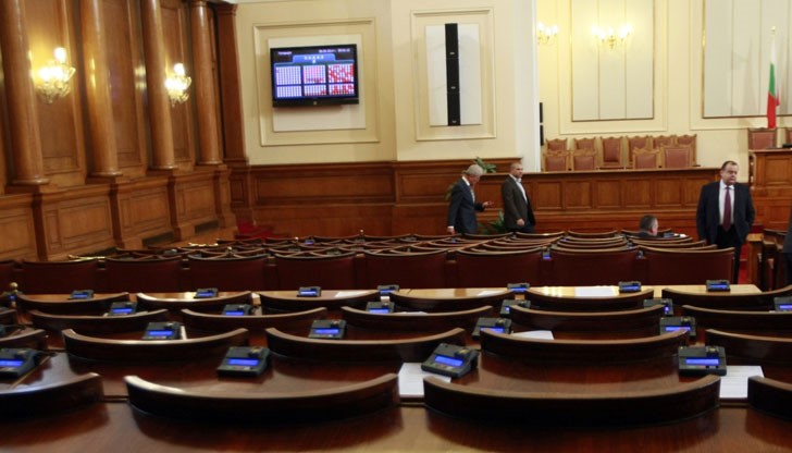 През това време няма да могат да ползват служебни автомобили През това време няма да могат да ползват служебни автомобили