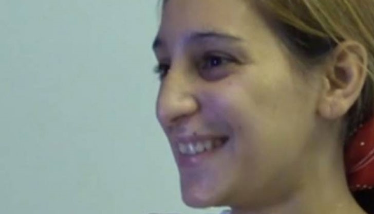 Момичето признава, че седмокласника я покорил с доброта и грижи Момичето признава, че седмокласника я покорил с доброта и грижи