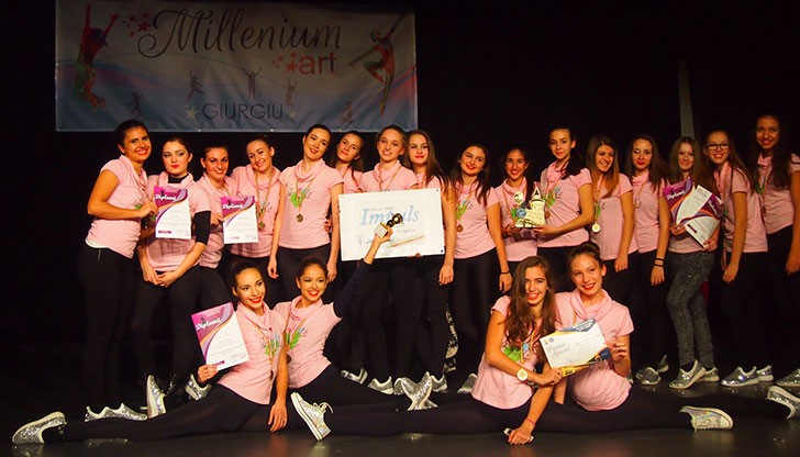 Момичетата се състезаваха с над 450 танцьори от 20 танцови формации от Румъния и България