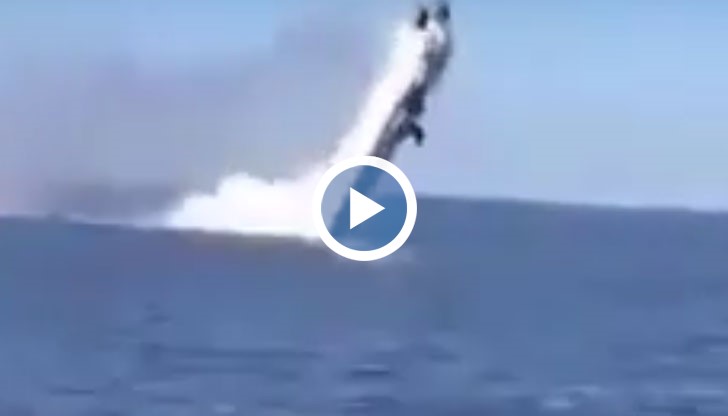 Двама мъже загинаха при инцидент със скоростен катамаран в САЩ