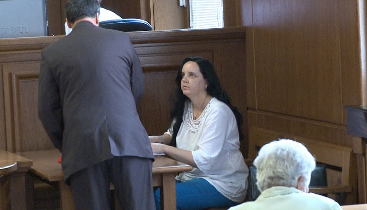 Адвокат Янев се ядоса, че делото е отложено за декември