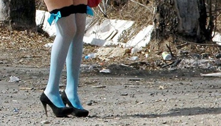 Макар и в напреднала бременност, жрицата не се отказала от занаята Макар и в напреднала бременност, жрицата не се отказала от занаята