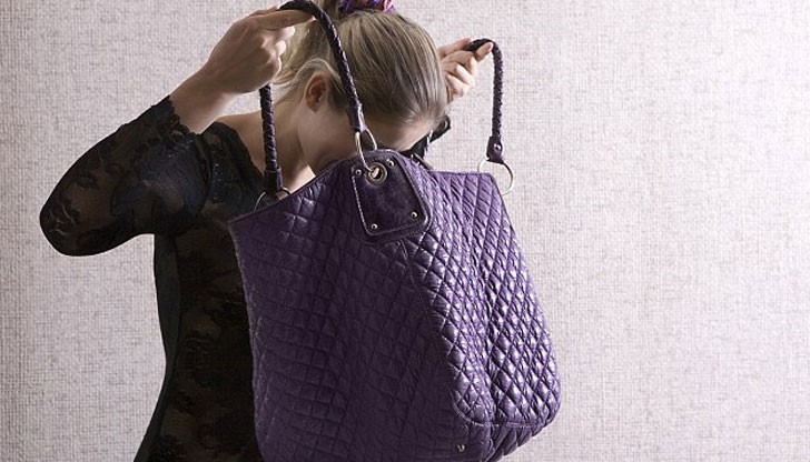 Ако ви се налага да носите всеки ден лаптоп или тежки книги, хубаво е да си купите багажна чанта с колелца