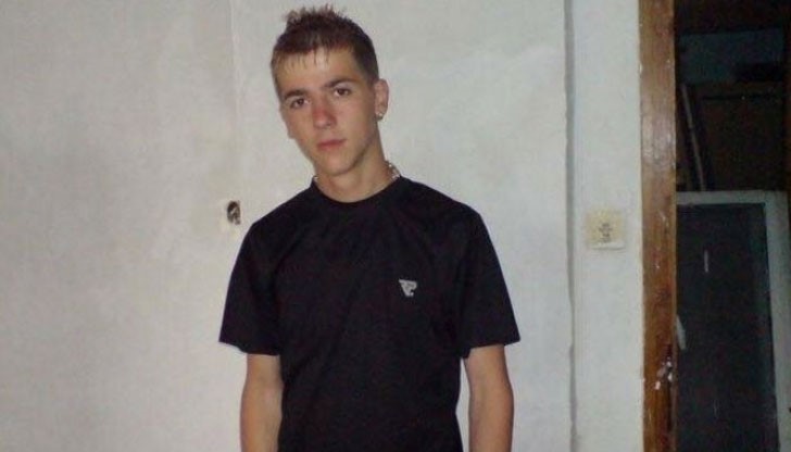 Младежът е видян за последно от близките си на 1 юли тази година