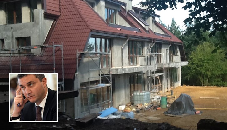 Тревожно ми е, едно фатално, защото си мисля за партньора по кафе на Пеевски - Владислав Горанов ...