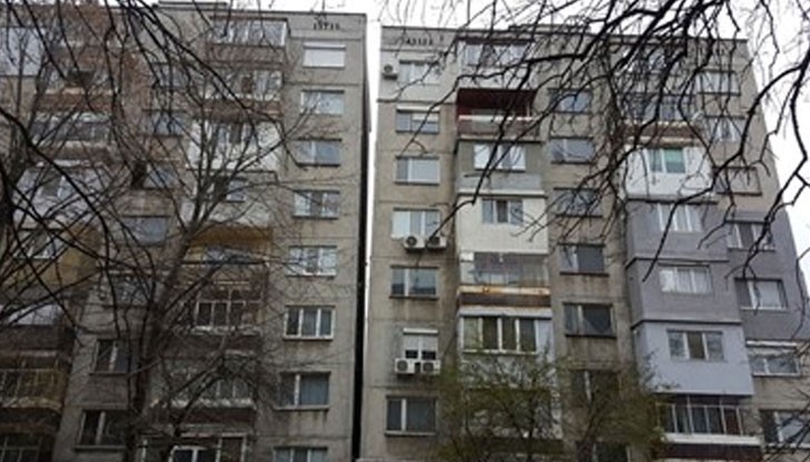 Днес обитателите на блока научиха, че дългоочакваното саниране е спряно Днес обитателите на блока научиха, че дългоочакваното саниране е спряно