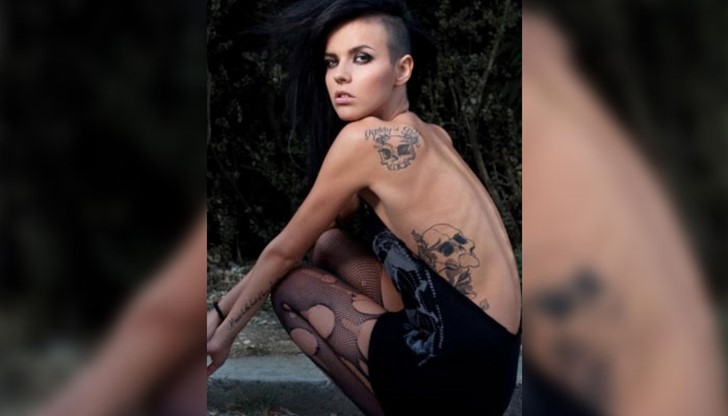 Популярната тв водеща Мона Недева, която изгря с участието си в „Революция Z”, разкри пикантни подробности за личния си живот