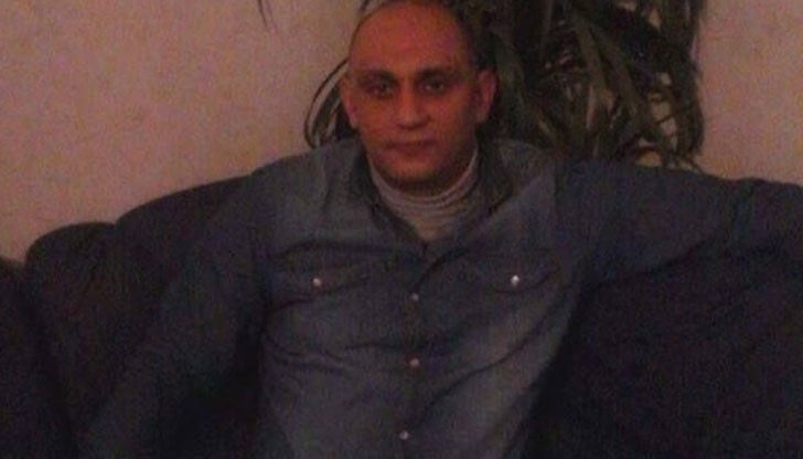 Преди два дни Сашо Маринов и двете му дъщери на 11 и на 16 години, изгоряха при пожар в Мюнхен Преди два дни Сашо Маринов и двете му дъщери на 11 и на 16 години, изгоряха при пожар в Мюнхен