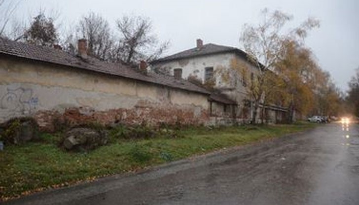 Два военни имота в Русе обяви за продан Министерството на отбраната