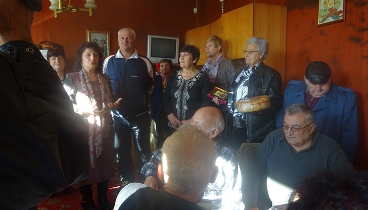В истински празник се превърна срещата между представителите на пенсионерските клубове от село Белцов и клуб „Надежда“ от Русе