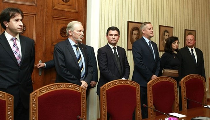 Реформаторския блок чака подкрепата на ГЕРБ за създаване на служебно правителство Реформаторския блок чака подкрепата на ГЕРБ за създаване на служебно правителство