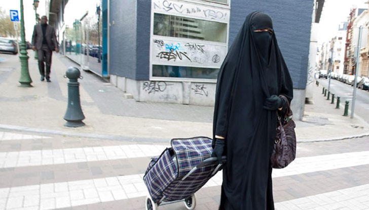 Българин работещ в Германия се върна в родния Кърджали напълно променен Българин работещ в Германия се върна в родния Кърджали напълно променен