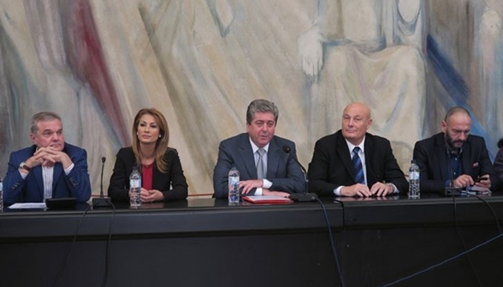 Първанов смята, че мачът между БСП и ГЕРБ е договорен Първанов смята, че мачът между БСП и ГЕРБ е договорен