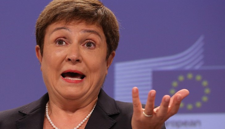 Еврокомисарят Кристалина Георгиева си е купила поста в Световната банка