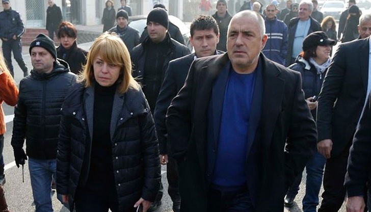 Два дена ходя до Харманли - песен - магистралите, площади, кръгови, всичко направено Два дена ходя до Харманли - песен - магистралите, площади, кръгови, всичко направено