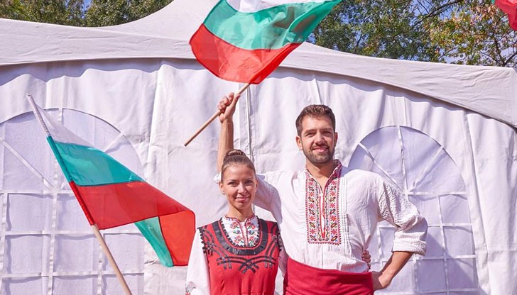 27-годишният архитект Пламен Мирянов стана известен с националната кампания "Нашият дом е България", с която реши да покаже красотите на българската природа