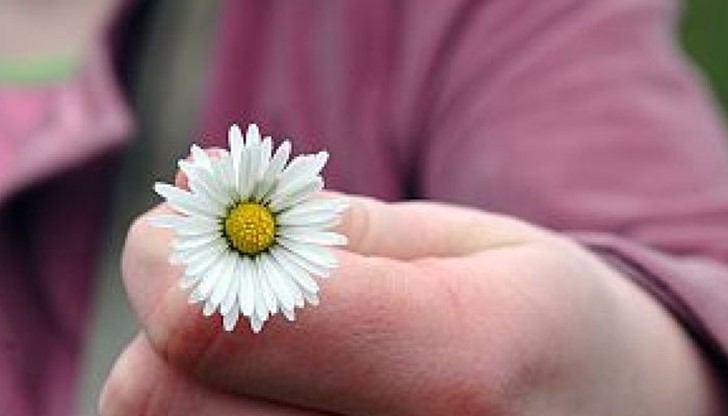 Въпреки налегналите ни проблеми, доброто в хората не е изчезнало...