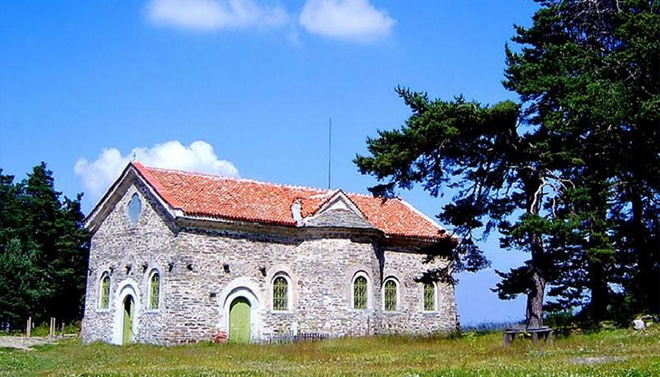 За първи път мощите на Свети Йоан Рилски пускат миро