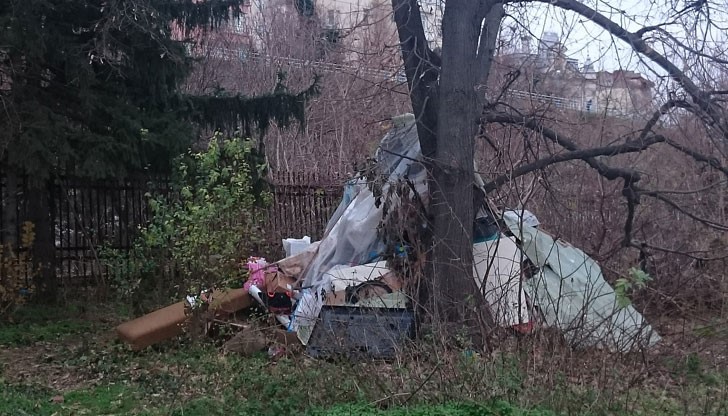 Бездомници се настаниха на кея