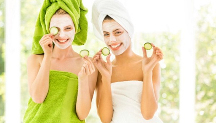 Collamask е нов продукт, който подмладява и освежава кожата на лицето