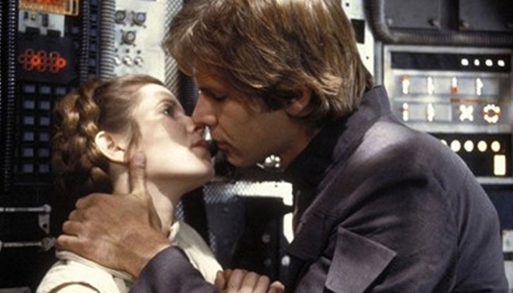 Първата целувка между Хан Соло и принцеса Леа (Кери Фишер и Харисън Форд)
