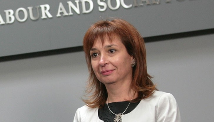 Министърът на труда и социалната политика ще се срещне и със студенти от Русенския университет