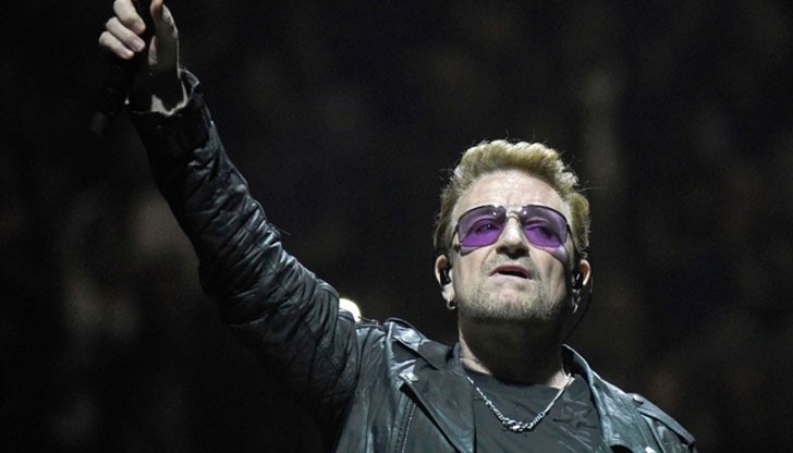 Фронтменът на U2 Боно ще бъде първият мъж, включен в класацията на сп. "Глемър" "Жена на годината"