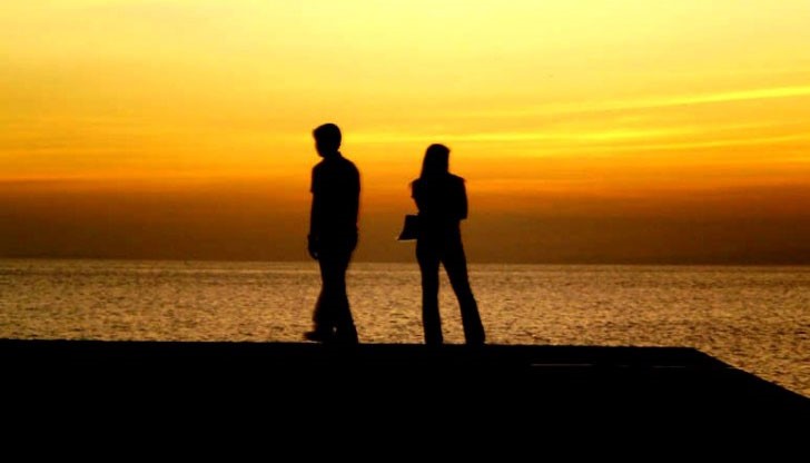 <p>Не се плаши, ако трябва да се сбогуваш. За да срещнеш някого отново, първо трябва да се сбогуваш с него. Щом сте приятели с някой, непременно ще се срещнете пак, било след миг или след няколко живота.</p>
