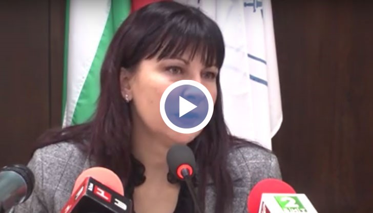 Едно от новите неща е че изборният ден ще започне в 07:00 часа и ще приключи в 20:00 часа