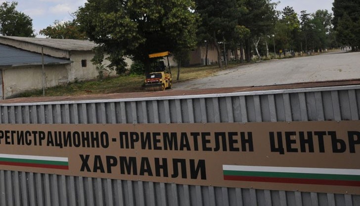 Българският хелзинкски комитет изпрати писмо до главния прокурор с искане за "разследване на законността на решението да се ограничи напускането на лагера