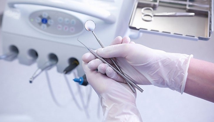 Циганите много се молели, бедни били, нямали пари и зъболекарка в Масларево помагала... Циганите много се молели, бедни били, нямали пари и зъболекарка в Масларево помагала...