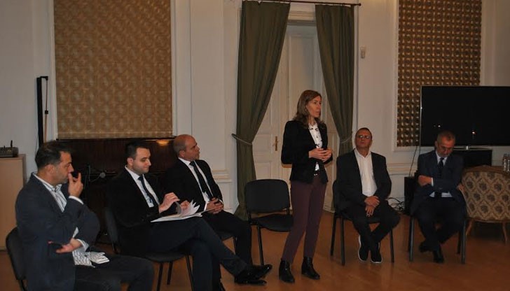 Днес бяха обсъдени съвместни инициативи и форми на сътрудничество между Община Русе и Министерство на туризма Днес бяха обсъдени съвместни инициативи и форми на сътрудничество между Община Русе и Министерство на туризма