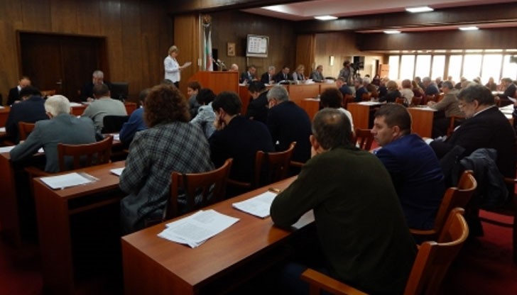 Конкурс ще бъде проведен от 15-членна комисия, съставена от общински съветници от всички партии Конкурс ще бъде проведен от 15-членна комисия, съставена от общински съветници от всички партии