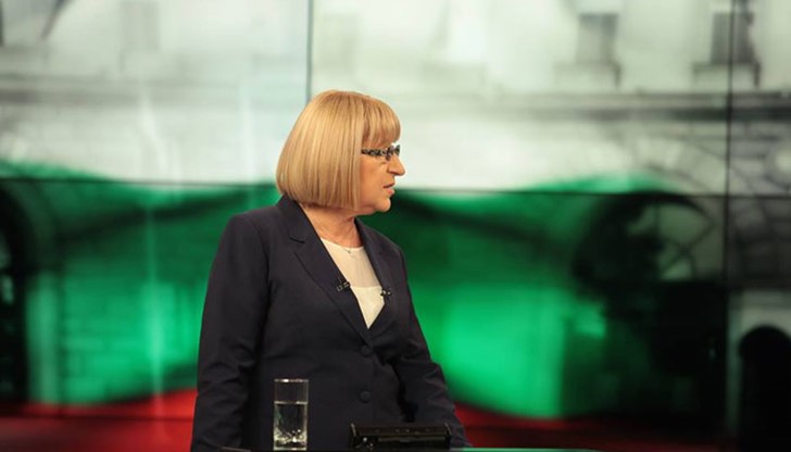 Не съм първа младост, не съм най-красивата, но имаше ли друг кандидат, който да понесе толкова удари? Не съм първа младост, не съм най-красивата, но имаше ли друг кандидат, който да понесе толкова удари?