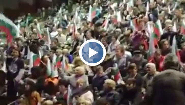 ЗАРАДИ БЕЖАНЦИТЕ: Над 1500 души на митинт