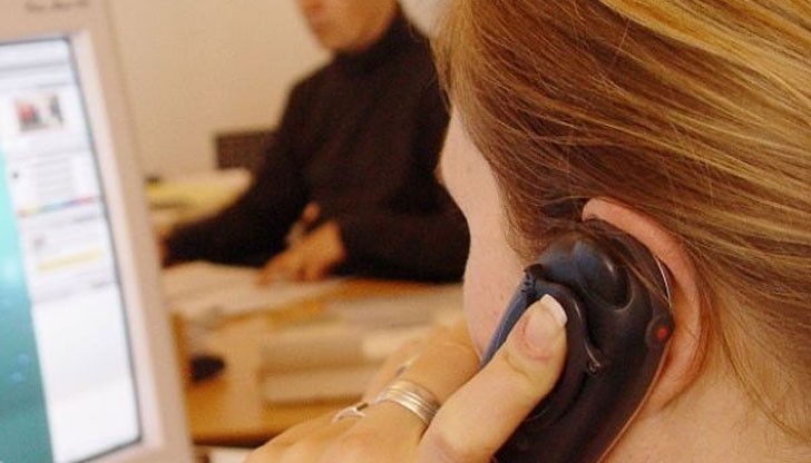 Бургазлийка надхитри телефонни измамници и съдейства за арест на единия мошеник