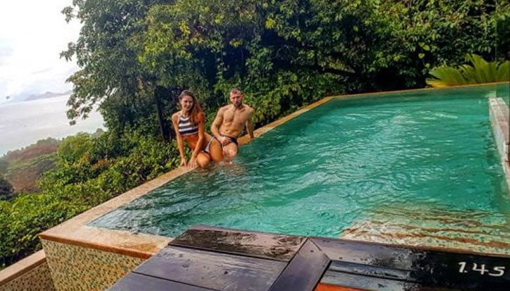 Първи снимки от медения месец на влюбената двойка на Сейшелите