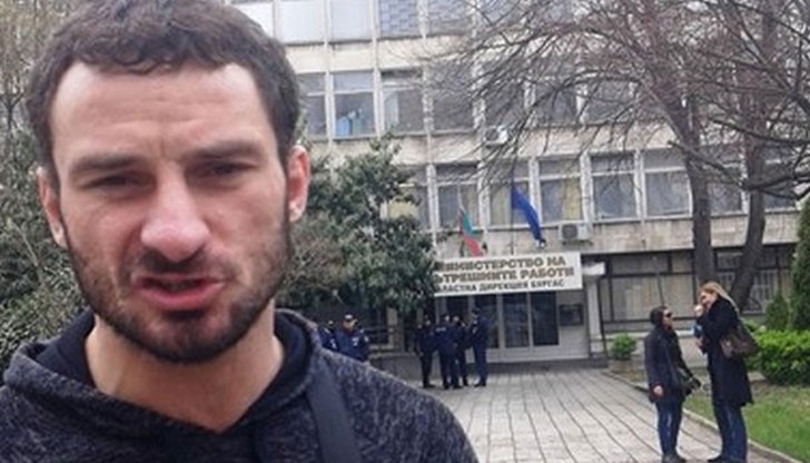 Утре след делото ми тръгвам да усмиряваме наглите мигранти в Харманли, закани се Петър Низамов