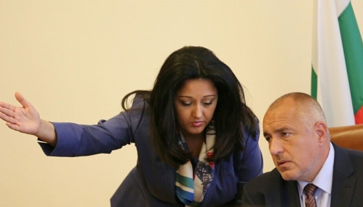 ГЕРБ няма да търси подкрепа от ДПС, категорична е Павлова ГЕРБ няма да търси подкрепа от ДПС, категорична е Павлова