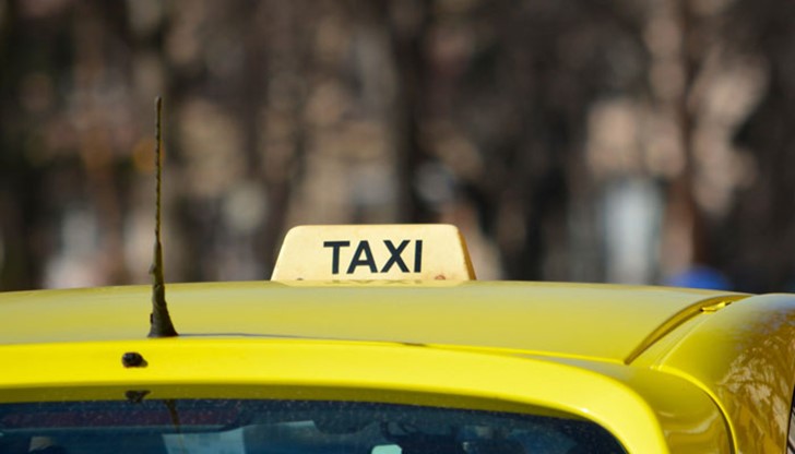 Инцидентът станал около 16:30 часа и предизвика огромни задръствания по булевард „Цар Освободител“