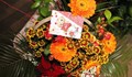 Игнат Канев прати кошница с цветя на Областния управител