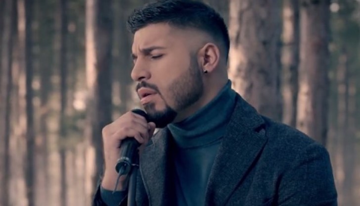 Гаврата с Фики е достигнала и до очите и ушите на учителката му по английски