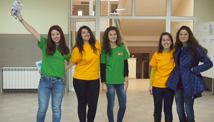 Младежки парламент отбеляза международния ден на доброволеца