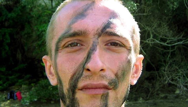 От Планинската спасителна служба уточниха, че туристът се намира в хижа „Васил Левски“ и е отказал помощта на спасителите за слизане от планината От Планинската спасителна служба уточниха, че туристът се намира в хижа „Васил Левски“ и е отказал помощта на спасителите за слизане от планината