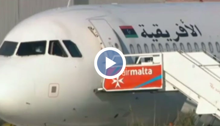 Първите 65 жаложници бяха освободени от либийския пътнически самолет