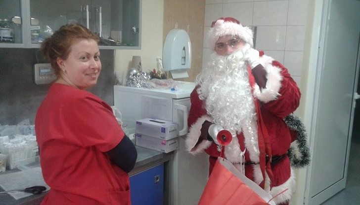 Белобрадия старец донесе много усмивки и щастие