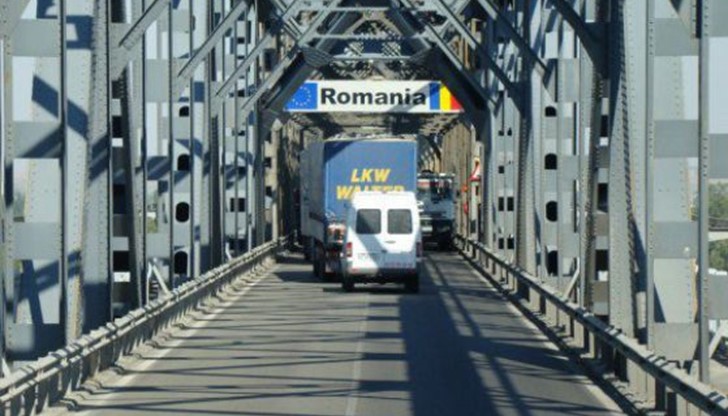 Шофьорът твърди, че не е знаел за хората в ремаркето Шофьорът твърди, че не е знаел за хората в ремаркето